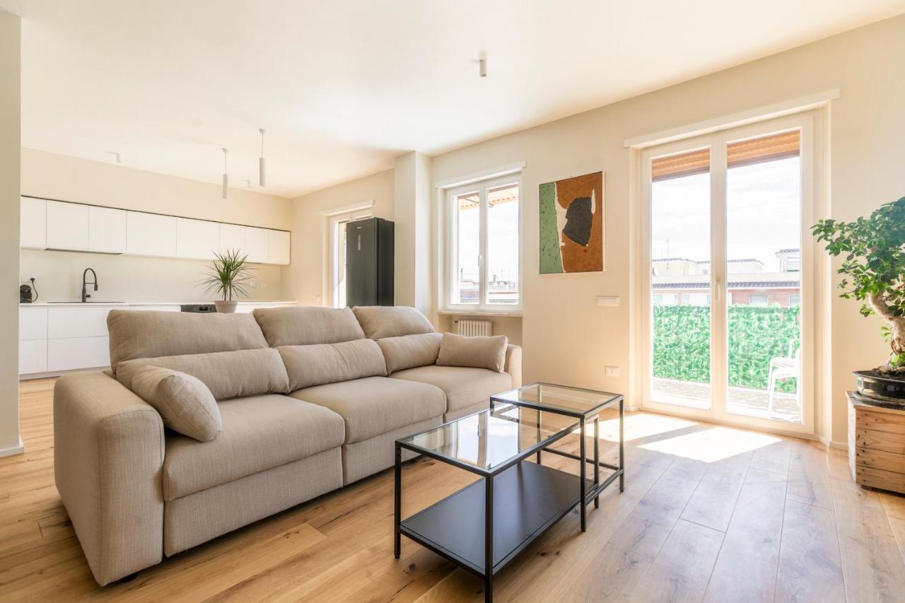 La Dolce Vita - Sunny Penthouse Trastevere Station 100Sqm Рим Екстериор снимка