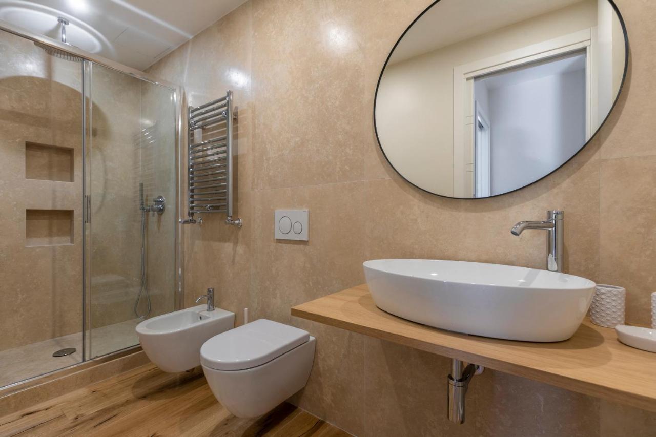 La Dolce Vita - Sunny Penthouse Trastevere Station 100Sqm Рим Екстериор снимка