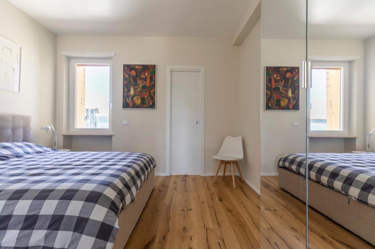 La Dolce Vita - Sunny Penthouse Trastevere Station 100Sqm Рим Екстериор снимка