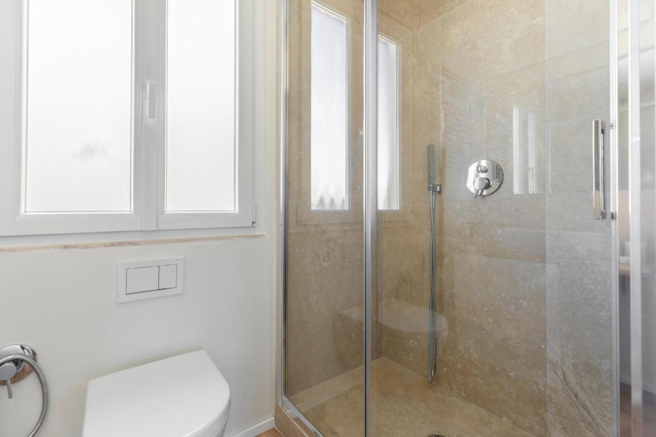 La Dolce Vita - Sunny Penthouse Trastevere Station 100Sqm Рим Екстериор снимка