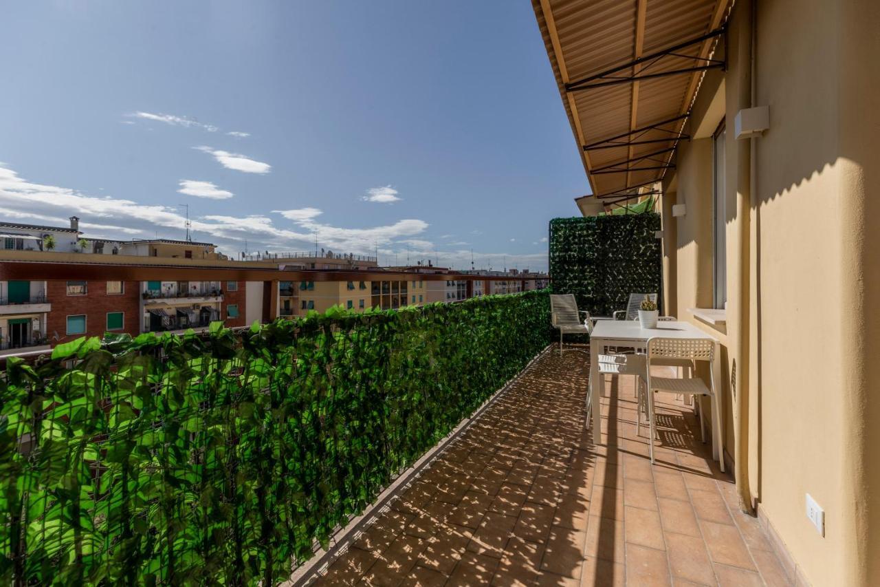 La Dolce Vita - Sunny Penthouse Trastevere Station 100Sqm Рим Екстериор снимка