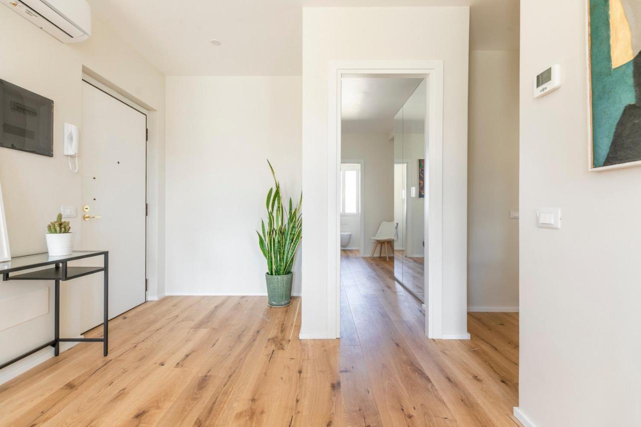 La Dolce Vita - Sunny Penthouse Trastevere Station 100Sqm Рим Екстериор снимка